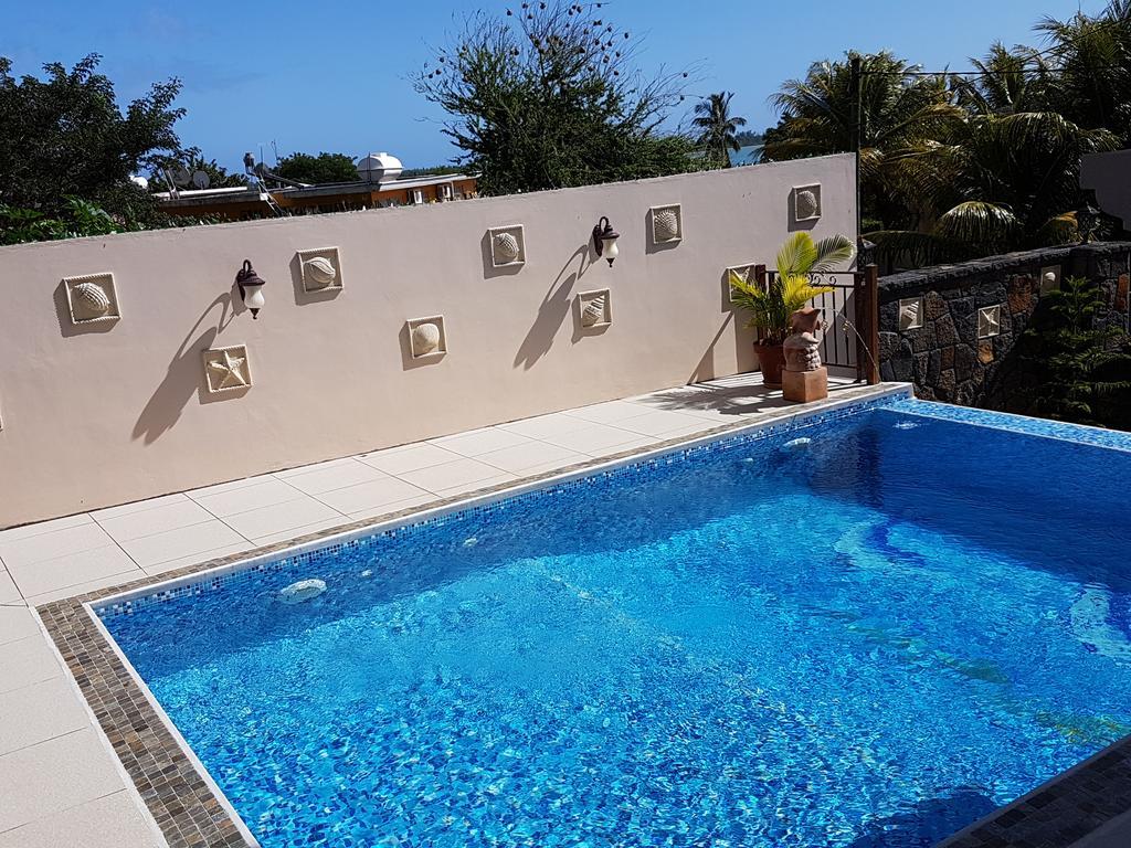 Blue Pearl Resort La Gaulette Exterior photo